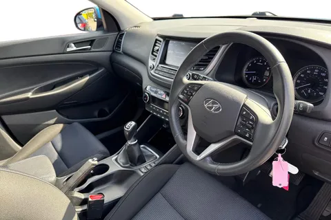 BP18FSN Hyundai Tucson 1.6 GDi Blue Drive SE Nav Euro 6 (s/s) 5dr Thumbnail #15