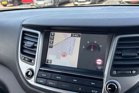 BP18FSN Hyundai Tucson 1.6 GDi Blue Drive SE Nav Euro 6 (s/s) 5dr Thumbnail #18