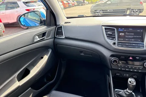 BP18FSN Hyundai Tucson 1.6 GDi Blue Drive SE Nav Euro 6 (s/s) 5dr Thumbnail #21