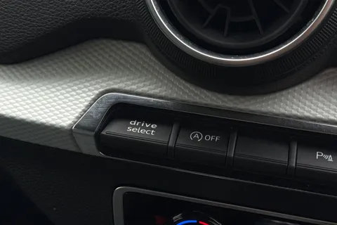 PF66UZR Audi Q2 1.6 TDI SE Euro 6 (s/s) 5dr Thumbnail #39