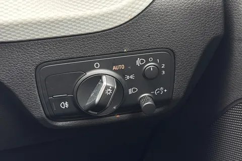 PF66UZR Audi Q2 1.6 TDI SE Euro 6 (s/s) 5dr Thumbnail #56