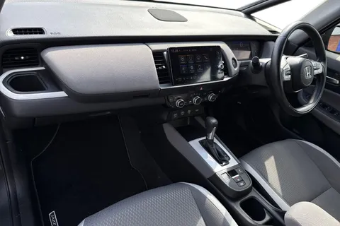 DF22DFZ Honda Jazz 1.5 h i-MMD Crosstar EX eCVT Euro 6 (s/s) 5dr Thumbnail #16