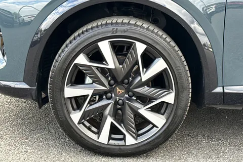 CV75FNM CUPRA Formentor 1.5 TSI V2 Euro 6 (s/s) 5dr Thumbnail #16