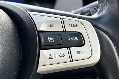 DF22DFZ Honda Jazz 1.5 h i-MMD Crosstar EX eCVT Euro 6 (s/s) 5dr Thumbnail #38