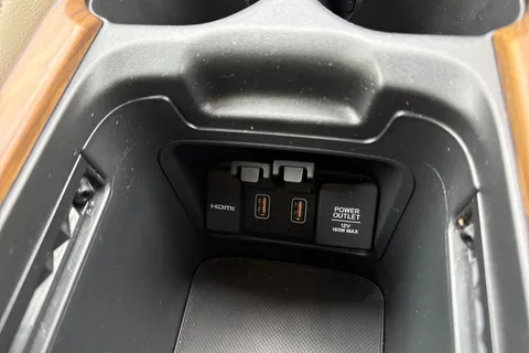 AY70OKX Honda CR-V 2.0 i-MMD Hybrid SR 5dr eCVT Thumbnail #48