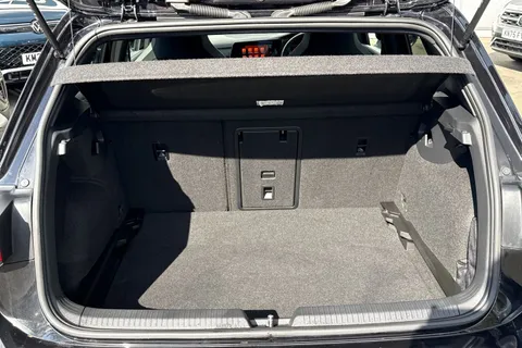 GK22NNB Volkswagen Golf 1.5 eTSI 150 R-Line 5dr DSG Thumbnail #7
