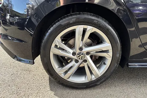 GK22NNB Volkswagen Golf 1.5 eTSI 150 R-Line 5dr DSG Thumbnail #11