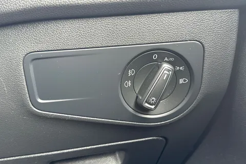 YK70XZO Volkswagen Tiguan 2.0 TDI Match DSG 4Motion Euro 6 (s/s) 5dr Thumbnail #37