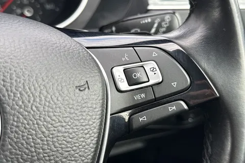 YK70XZO Volkswagen Tiguan 2.0 TDI Match DSG 4Motion Euro 6 (s/s) 5dr Thumbnail #38