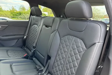  Audi SQ7 4.0 TFSI V8 Vorsprung Tiptronic quattro Euro 6 (s/s) 5dr Thumbnail #19