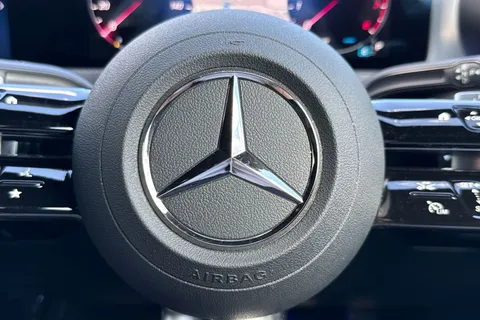 FV74OFN Mercedes-Benz Cla Class 1.3 CLA200h MHEV AMG Line (Executive) Coupe 7G-DCT Euro 6 (s/s) 4dr Thumbnail #36