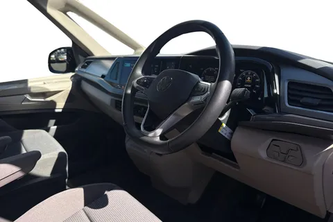 DA25WYW Volkswagen California 2.0 TDI Beach Camper 5dr DSG Thumbnail #8