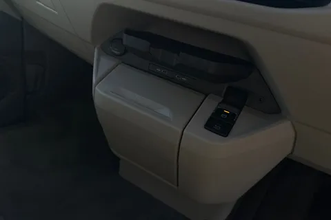 DA25WYW Volkswagen California 2.0 TDI Beach Camper 5dr DSG Thumbnail #20