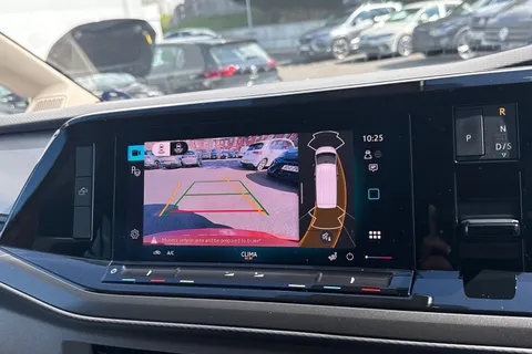 DA25WYW Volkswagen California 2.0 TDI Beach Camper 5dr DSG Thumbnail #40