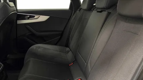 BV24WLJ Audi A4 Avant Avant S line 40 TFSI  204 PS S tronic Thumbnail #7