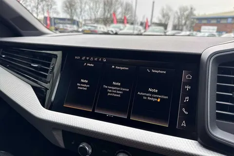 PX75WYU Audi A1 Black Edition 30 TFSI  116 PS 6-speed Thumbnail #12