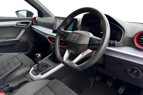 7 of 41 for SEAT ARONA 1.0 TSI 110 FR Sport 5dr