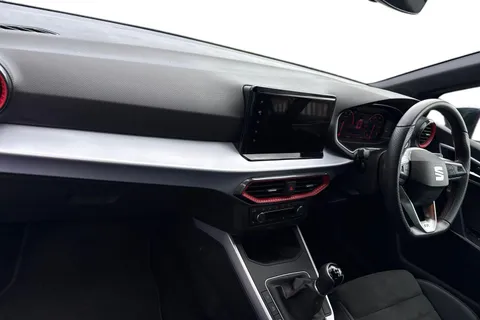 8 of 41 for SEAT ARONA 1.0 TSI 110 FR Sport 5dr