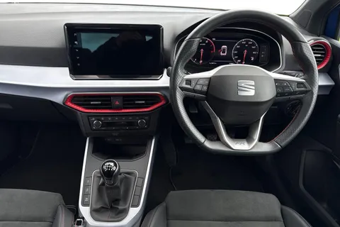 12 of 41 for SEAT ARONA 1.0 TSI 110 FR Sport 5dr