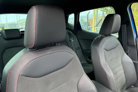 20 of 41 for SEAT ARONA 1.0 TSI 110 FR Sport 5dr