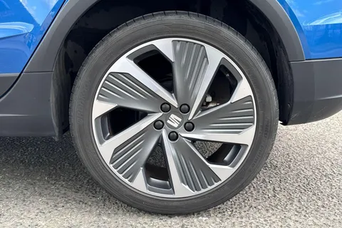 23 of 41 for SEAT ARONA 1.0 TSI 110 FR Sport 5dr