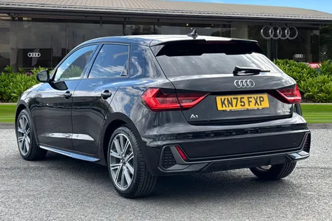 KN75FXP Audi A1 S line 35 TFSI 150 PS S tronic Thumbnail #3