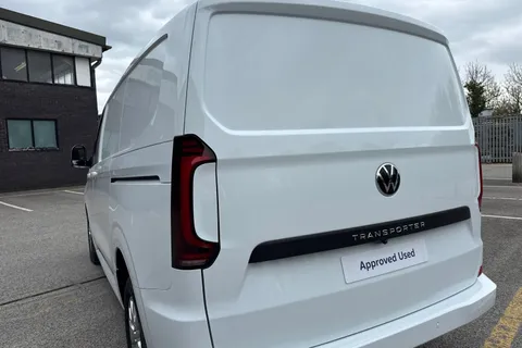 PK26UEH Volkswagen Transporter 2.0 TDI 110 Commerce Pro Van Thumbnail #8