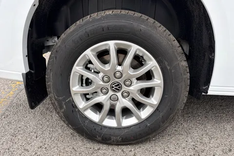 PK26UEH Volkswagen Transporter 2.0 TDI 110 Commerce Pro Van Thumbnail #11