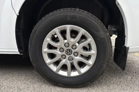 PK26UEH Volkswagen Transporter 2.0 TDI 110 Commerce Pro Van Thumbnail #12