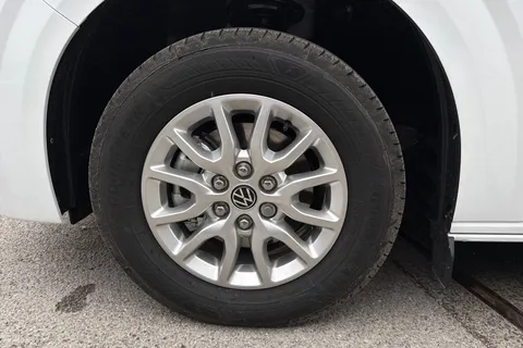 PK26UEH Volkswagen Transporter 2.0 TDI 110 Commerce Pro Van Thumbnail #13