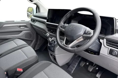 PK26UEH Volkswagen Transporter 2.0 TDI 110 Commerce Pro Van Thumbnail #14