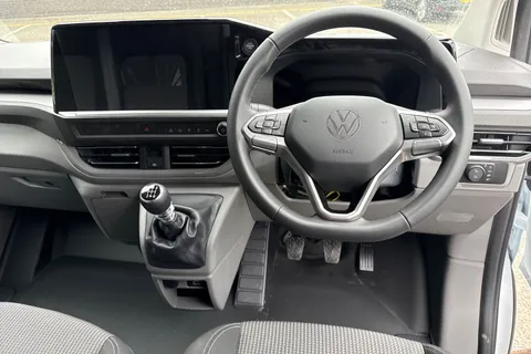 PK26UEH Volkswagen Transporter 2.0 TDI 110 Commerce Pro Van Thumbnail #18