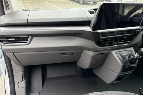 PK26UEH Volkswagen Transporter 2.0 TDI 110 Commerce Pro Van Thumbnail #20