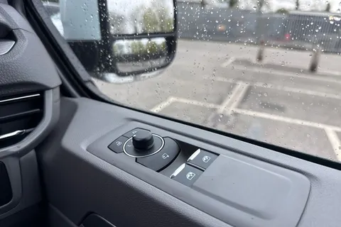 PK26UEH Volkswagen Transporter 2.0 TDI 110 Commerce Pro Van Thumbnail #21