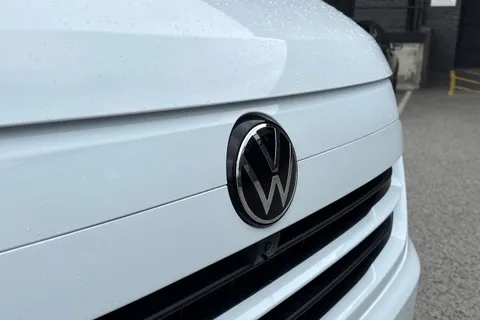 PK26UEH Volkswagen Transporter 2.0 TDI 110 Commerce Pro Van Thumbnail #27