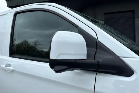 PK26UEH Volkswagen Transporter 2.0 TDI 110 Commerce Pro Van Thumbnail #28