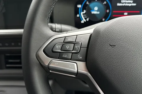 PK26UEH Volkswagen Transporter 2.0 TDI 110 Commerce Pro Van Thumbnail #37