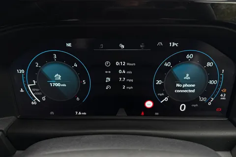 PK26UEH Volkswagen Transporter 2.0 TDI 110 Commerce Pro Van Thumbnail #40