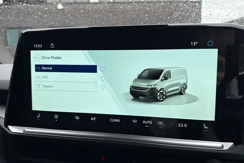 PK26UEH Volkswagen Transporter 2.0 TDI 110 Commerce Pro Van Thumbnail #43