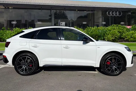 PN71MXH Audi Q5 Edition 1 50 TFSI e quattro 299 PS S tronic Thumbnail #4
