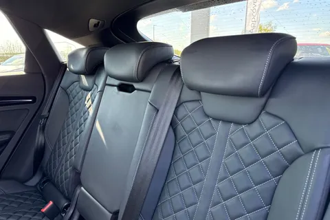 PN71MXH Audi Q5 Edition 1 50 TFSI e quattro 299 PS S tronic Thumbnail #14