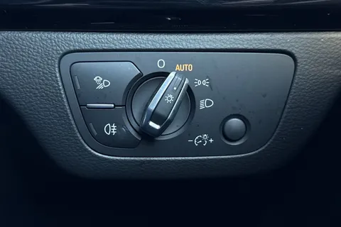 PN71MXH Audi Q5 Edition 1 50 TFSI e quattro 299 PS S tronic Thumbnail #30