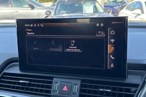 PN71MXH Audi Q5 Edition 1 50 TFSI e quattro 299 PS S tronic Thumbnail #39