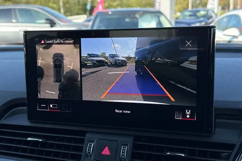 PN71MXH Audi Q5 Edition 1 50 TFSI e quattro 299 PS S tronic Thumbnail #46