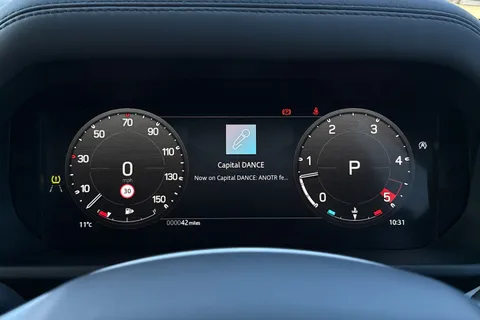 Land Rover Defender 110 3.0 D250 MHEV X-Dynamic SE Auto 4WD Euro 6 (s/s) 5dr Thumbnail #16