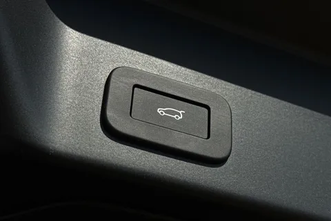  Land Rover Range Rover Evoque 1.5 P270e 12.17kWh Autobiography Auto 4WD Euro 6 (s/s) 5dr Thumbnail #23