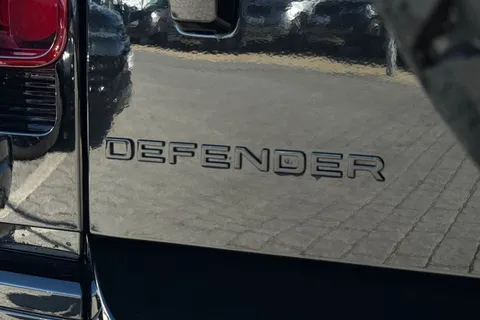 Land Rover Defender 110 3.0 D250 MHEV X-Dynamic SE Auto 4WD Euro 6 (s/s) 5dr Thumbnail #39