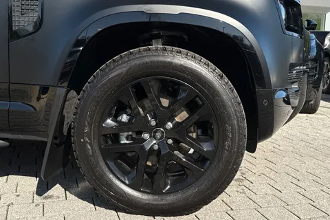 Land Rover Defender 110 3.0 D250 MHEV X-Dynamic SE Auto 4WD Euro 6 (s/s) 5dr Thumbnail #43
