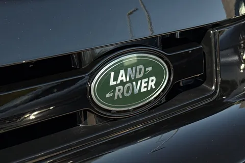 Land Rover Defender 110 3.0 D250 MHEV X-Dynamic SE Auto 4WD Euro 6 (s/s) 5dr Thumbnail #52