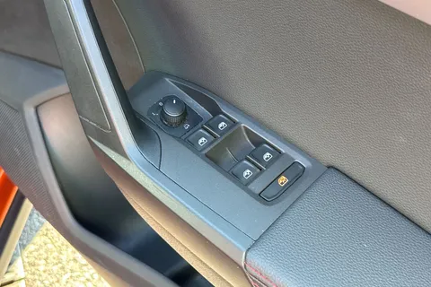 AU20OJY SEAT Arona 1.0 TSI FR Sport Euro 6 (s/s) 5dr Thumbnail #22